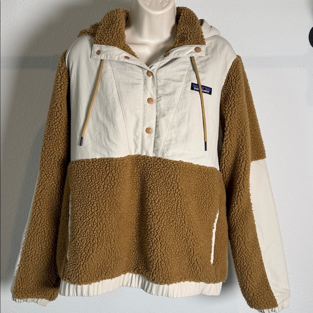 Patagonia Retro-X Two-Tone Cream and Brown Sherpa Pullover Jacket Medium